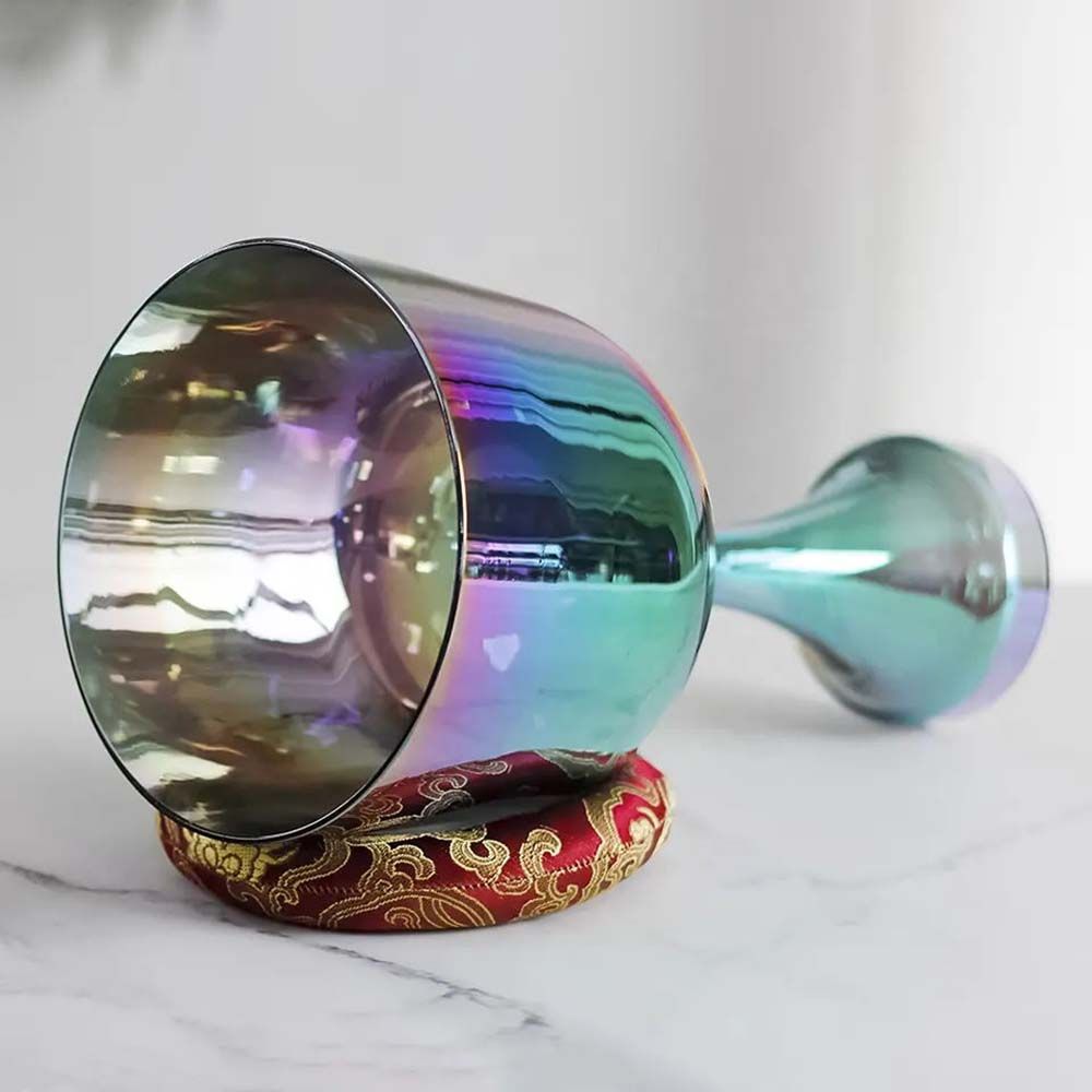 images/products/handheld-singing-bowl/2304/clear-gradient-quartz-crystal-chalice-sb-003/002.jpg