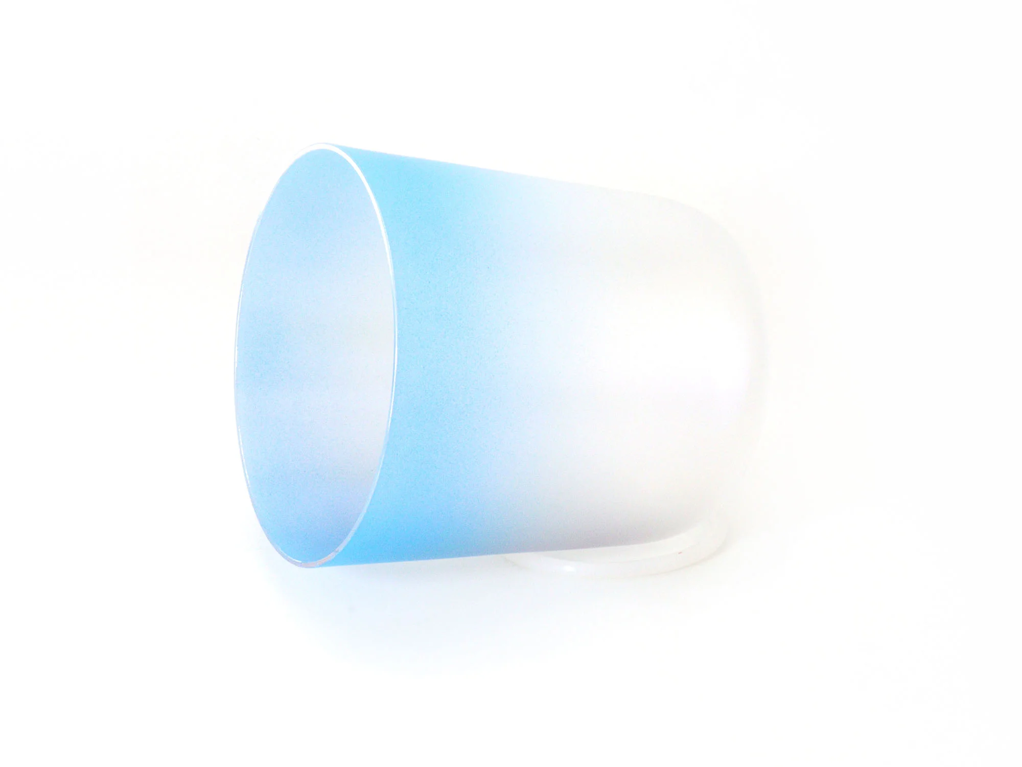 images/products/transparent/202306/sky-blue-gradient-clear-crystal-singing-bowl-tmb-013/005.jpg