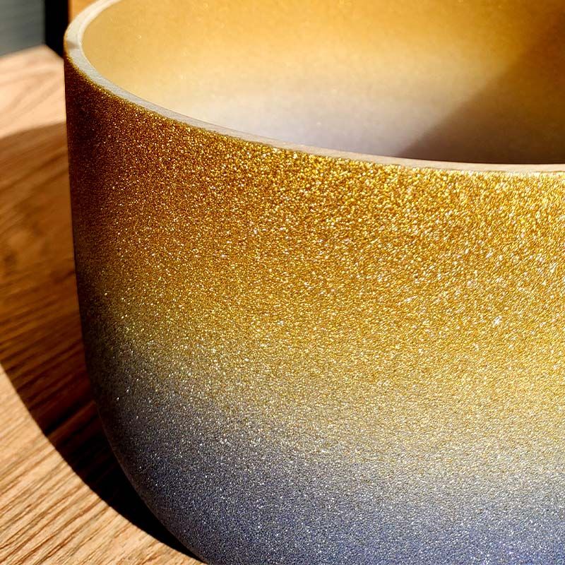 images/products/music/frosted-gold-gradient-quartz-crystal-singing-bowl/007.jpg