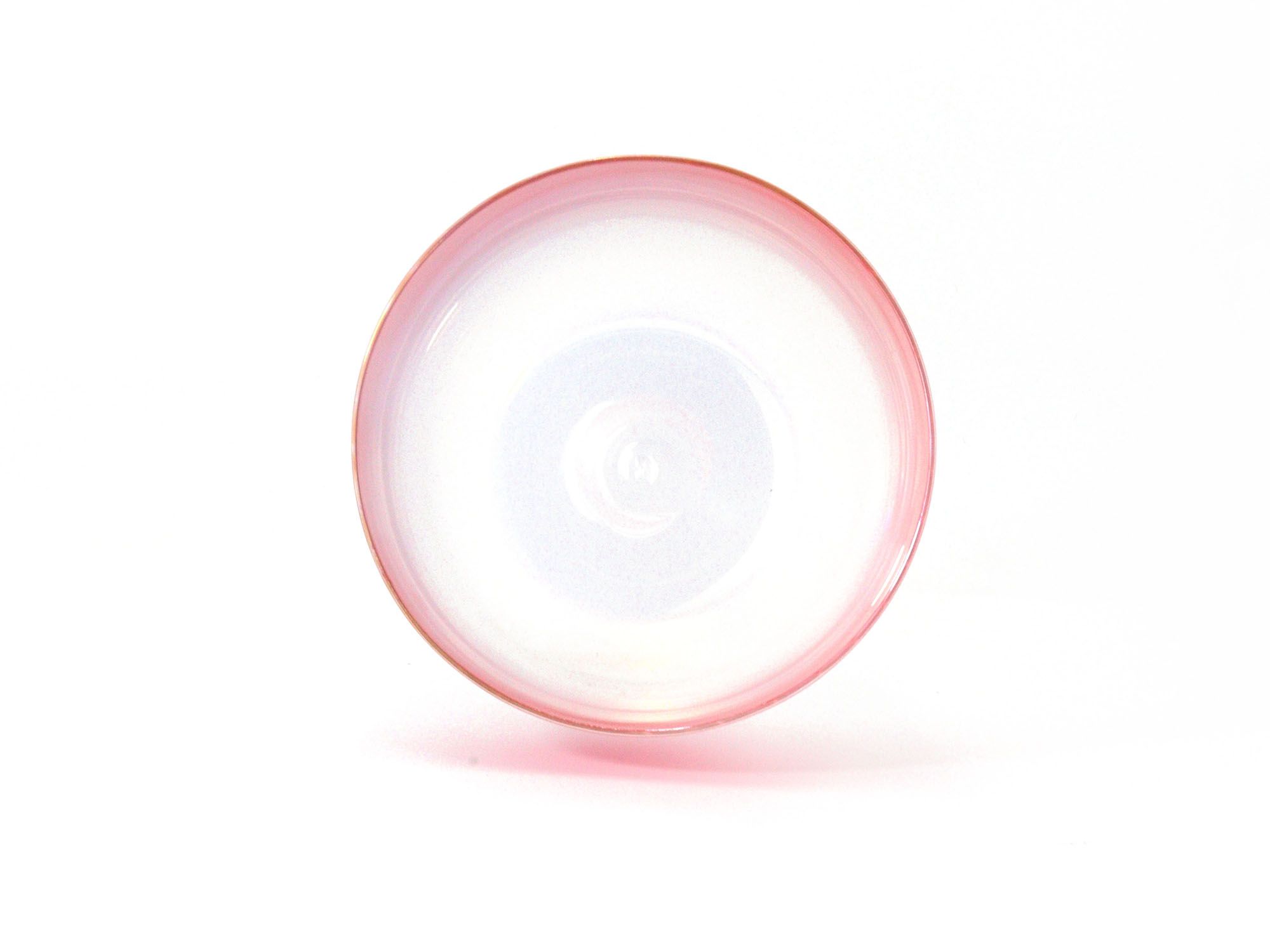 images/products/transparent/202306/red-gradient-clear-crystal-singing-bowl-tmb-012/04.jpg