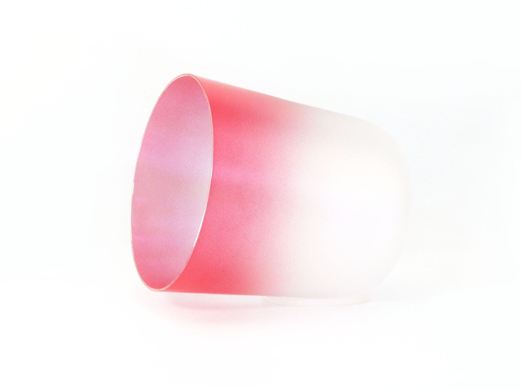 images/products/transparent/202306/red-gradient-clear-crystal-singing-bowl-tmb-012/05.jpg