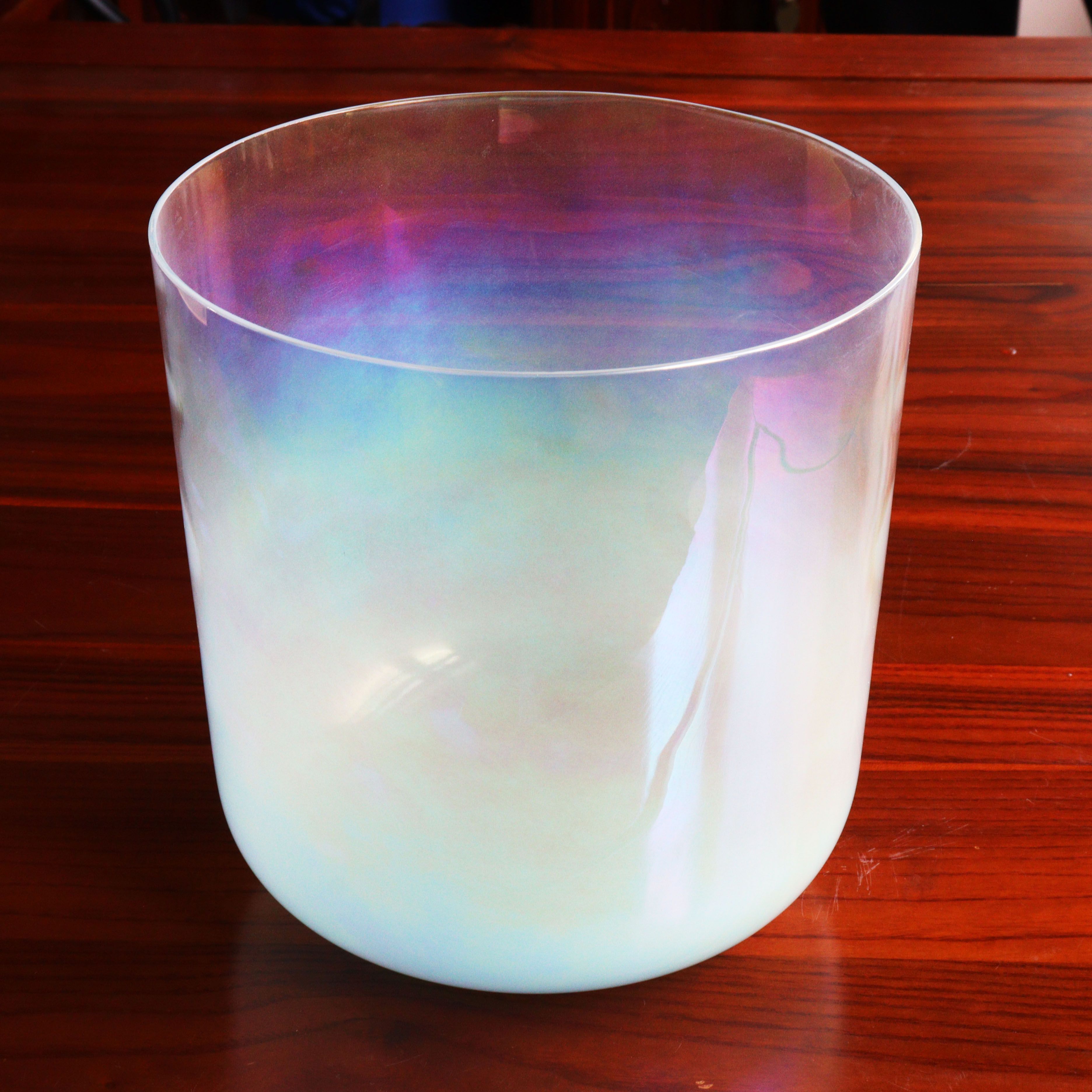 images/products/transparent/202305/clear-gradient-quartz-crystal-singing-bowl-tmb-006/06.jpg