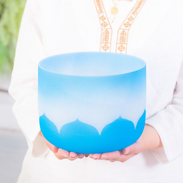 images/products/music/blue-lotus-quartz-crystal-singing-bowl/blue-lotus-quartz-crystal-singing-bowl_09.jpg