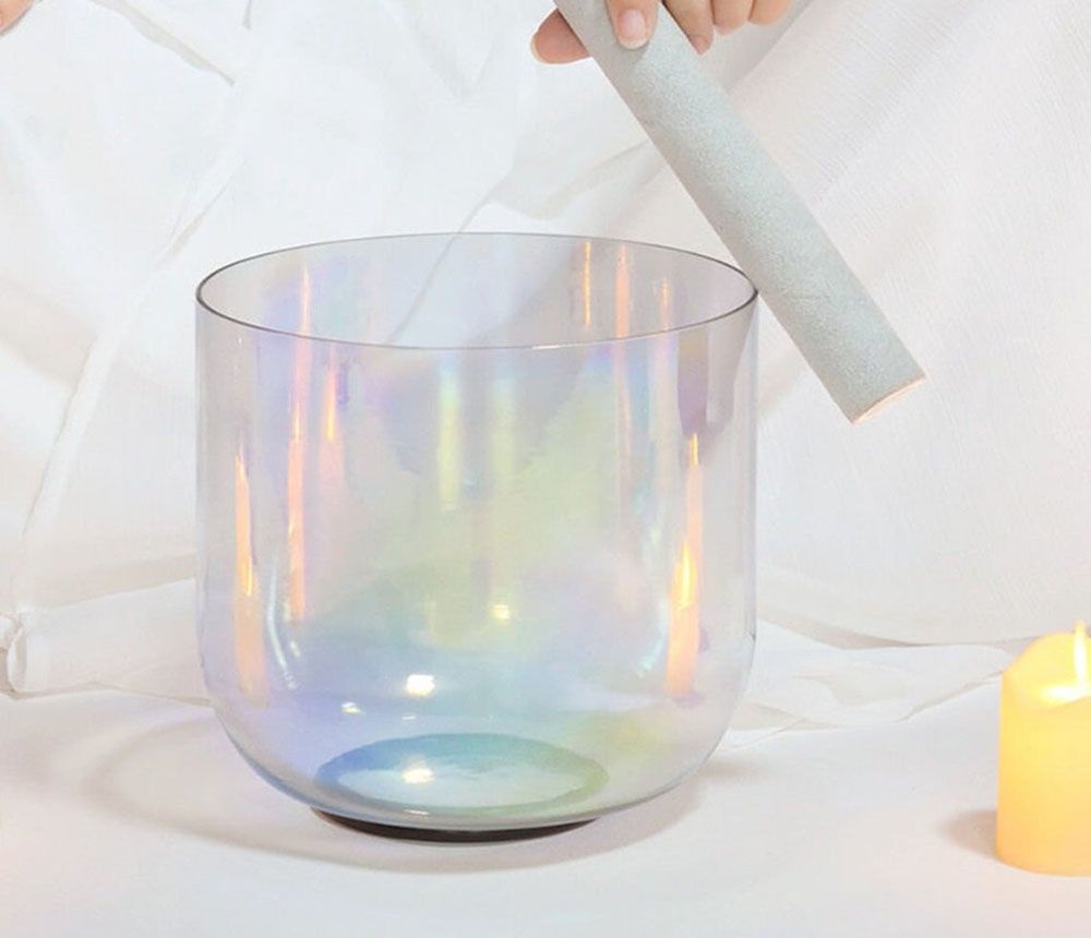 images/products/transparent/cosmic-light-clear-crystal-singing-bowl/cosmic-light-clear-crystal-singing-bowl_02.jpg