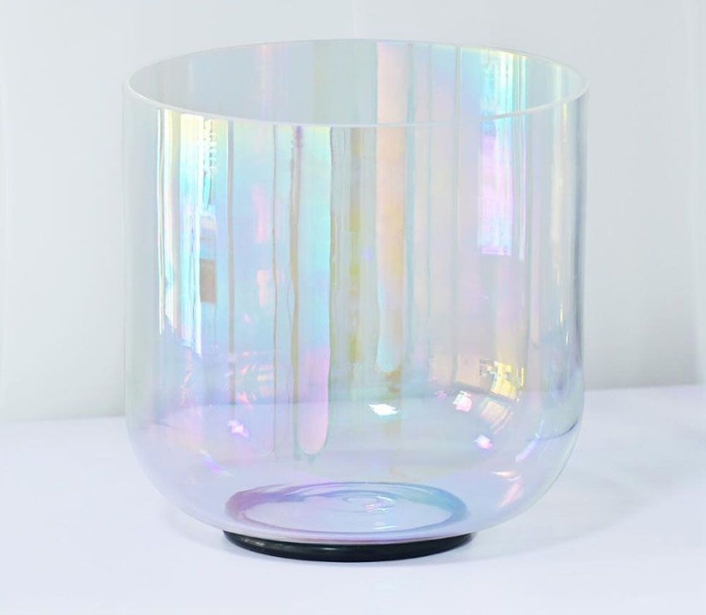 images/products/transparent/cosmic-light-clear-crystal-singing-bowl/cosmic-light-clear-crystal-singing-bowl_03.jpg