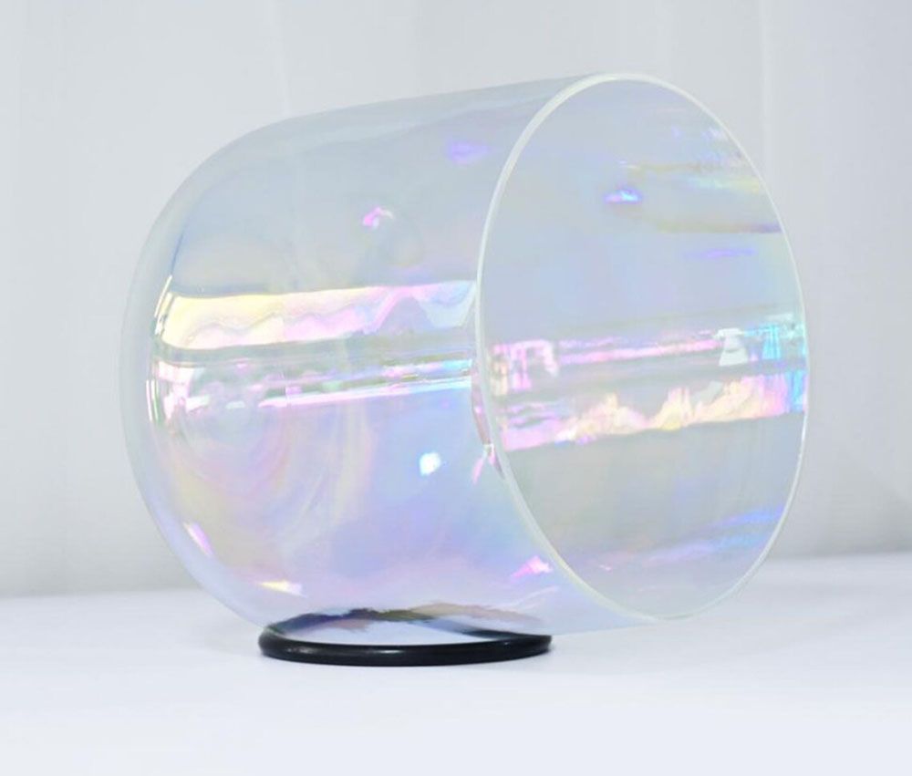 images/products/transparent/cosmic-light-clear-crystal-singing-bowl/cosmic-light-clear-crystal-singing-bowl_06.jpg