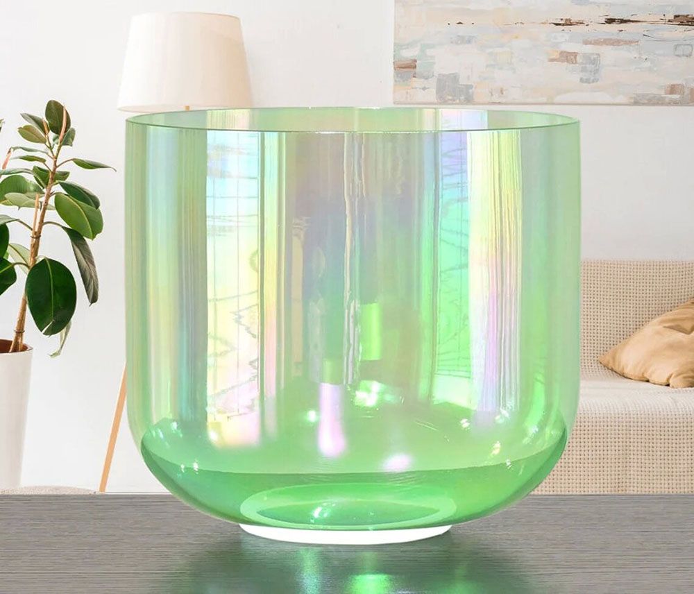 images/products/transparent/cosmic-light-green-clear-crystal-singing-bowl/cosmic-light-green-clear-crystal-singing-bowl_02.jpg