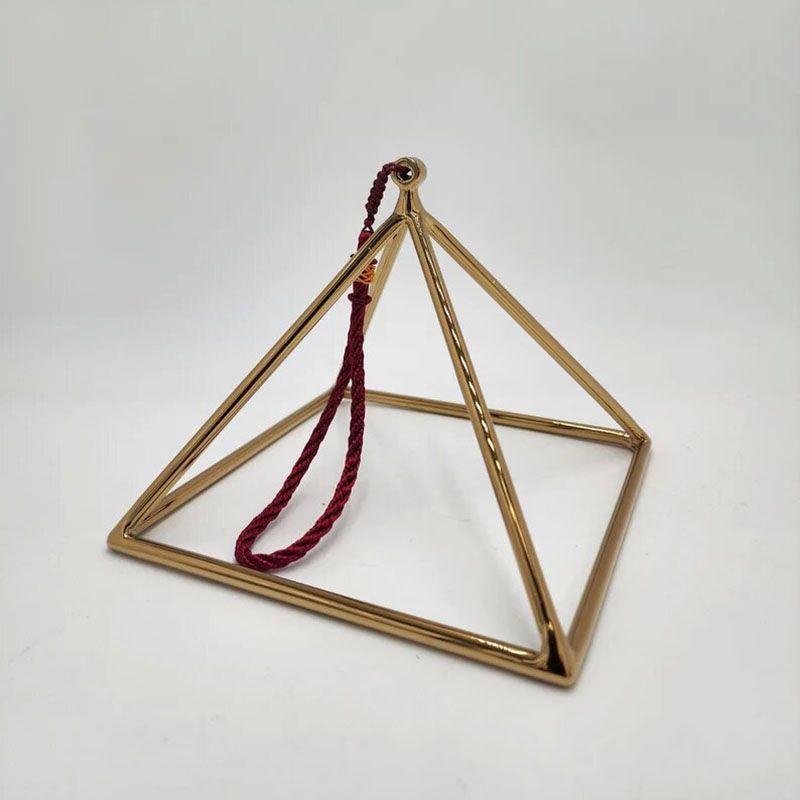 images/products/pyramid/golden-quartz-crystal-singing-pyramid/golden-quartz-crystal-singing-pyramid_07.jpg