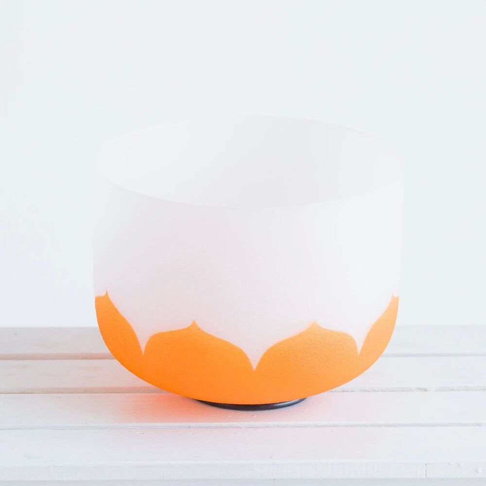 images/products/music/orange-lotus-quartz-crystal-singing-bowl/orange-lotus-quartz-crystal-singing-bowl_02.jpg