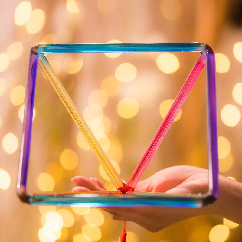 images/products/pyramid/rainbow-crystal-singing-pyramid/rainbow-crystal-singing-pyramid_02.jpg